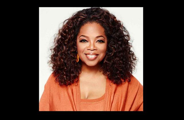 FOTO 9 | 2. Oprah Winfrey. Pocos personifican mejor el sueño americano que Oprah Winfrey. Criada por una madre adolescente, Oprah siempre fue muy inteligente y ambiciosa. Su talento y personalidad se han adecuado a la perfección a un programa de entrevistas que ha dominado la televisión durante décadas.

Es una de las personas más influyentes del mundo. Incluso se cree que su apoyo hacia Barack Obama le mereció al menos un millón de votos al político para ganar la presidencia. También es una actriz nominada al Oscar, multimillonaria y una de las filántropas más generosas de Estados Unidos. (Foto: Foto @oprahwinfrey / Facebook)