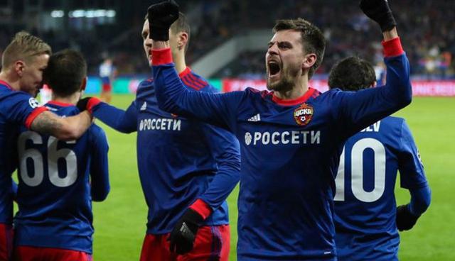FOTO 10 | CSKA Moscú es vestido por Adidas.