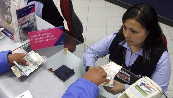 Los inversionistas peruanos, adversos al riesgo, prefieren tener más opciones en efectivo, como depósitos. (Foto: Andina)
