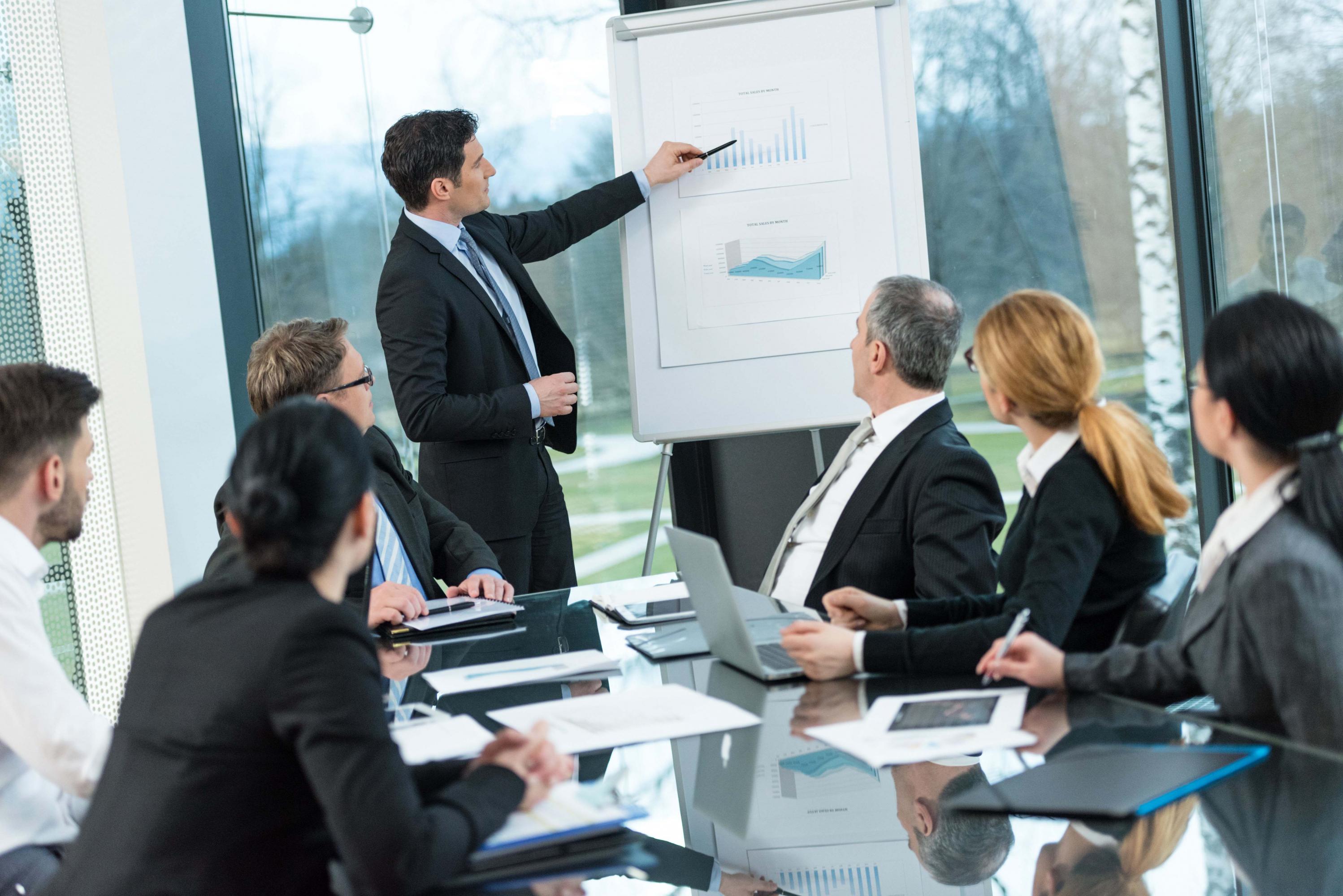 Las empresas con una cultura de aprendizaje muestran 3 veces más rentabilidad y 4 veces más retención. (Foto: iStock)