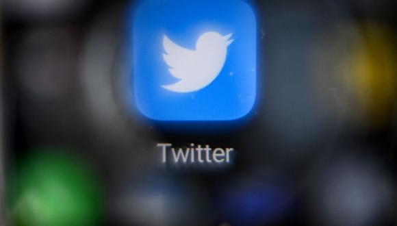 Las cuentas de Twitter impostoras generalmente han alentado a los seguidores a visitar enlaces específicos o descargar nuevas aplicaciones, dijo Narang.  (Photo by Kirill KUDRYAVTSEV / AFP)</p>