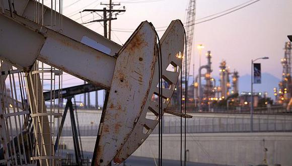Para paliar el hundimiento de la demanda mundial de crudo, los países de la OPEP y sus aliados decidieron retirar del mercado, del 1 de mayo a finales de junio, alrededor del 10% de la oferta mundial antes de la crisis. (Foto: Reuters)