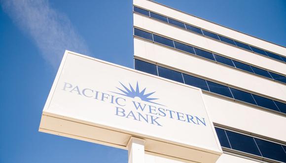 Una sucursal de Pacific Western Bank en Encino, California. Foto: Bloomberg