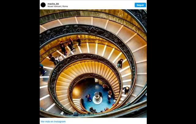 FOTO 5 | 5- Museos Vaticanos (Ciudad del Vaticano). El impresionante fondo de los Museos Vaticanos atrajeron el año pasado a casi 6,5 millones de visitantes de todo el mundo. Y es que este conjunto de galerías, impulsado por el Papa Julio II en el siglo XVI, incluye valiosísimas colecciones de pinturas de maestros renacentistas como Miguel Ángel, Rafael o Boticelli, esculturas y piezas arqueológicas, documentos y objetos históricos entre otras maravillas. Su visita permite disfrutar de monumentos artísticos como la Capilla Sixtina, la del Beato Angélico, las Estancias y Logia de Rafael y el apartamento Borgia.