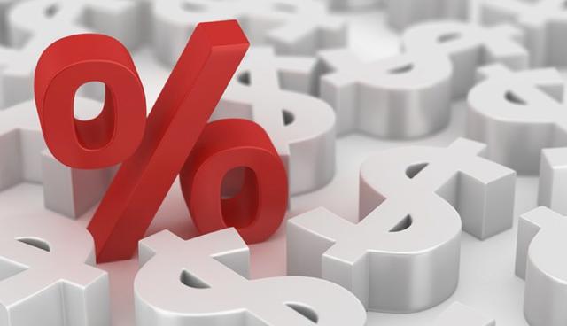 FOTO 8 | 8.      ¿Dónde sería atractivo abrir la cuenta CTS? La Cuenta CTS es un producto financiero que posee características similares a una cuenta a plazo y por ello, las tasas ofrecidas en el mercado son atractivas con relación a otras cuentas de ahorro. Estas tasas de interés variarán dependiendo de la moneda en la que se desea ahorrar y el riesgo que se desea asumir con la entidad depositaria. En el caso de las cuentas CTS en moneda nacional, encontraremos que las tasas más atractivas se encuentran en las Cajas Rurales, quienes ofrecen en promedio 7% anual, seguidas muy de cerca por las Financieras con tasas promedio de 6.85%, luego las Cajas Municipales con una tasa promedio de 6.43% y finalmente, los Bancos quienes ofrecen en promedio 4.54%.

 

En el caso de las cuentas CTS en moneda extranjera, la situación es diferente debido al apetito que existe por los dólares en las entidades financieras. Los Bancos son quienes ofrecen las mayores tasas, en promedio 1.67% anual, seguidos por las Financieras con una tasa promedio de 1.57% y las Cajas Municipales con una tasa promedio de 1.24%. (Foto: synergy)