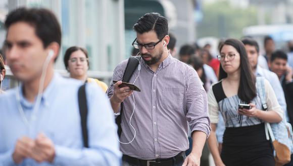 La calidad de los servicios de telefonía e internet móvil mejoró en Lima y Callao al tener un índice de 86.81%, superior en 1.61 puntos porcentuales respecto a la evaluación del año previo. (Foto: Difusión)