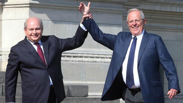 PPK sobre futuro Gabinete:  “Tenemos que buscar la mejor gente del Perú que tenga llegada política, que no solo sean técnicos. Yo soy un tecnócrata, pero necesito rodearme de algunos músicos que sepan tocar cajón”, dijo en Latina. “¿Aún si los músicos son