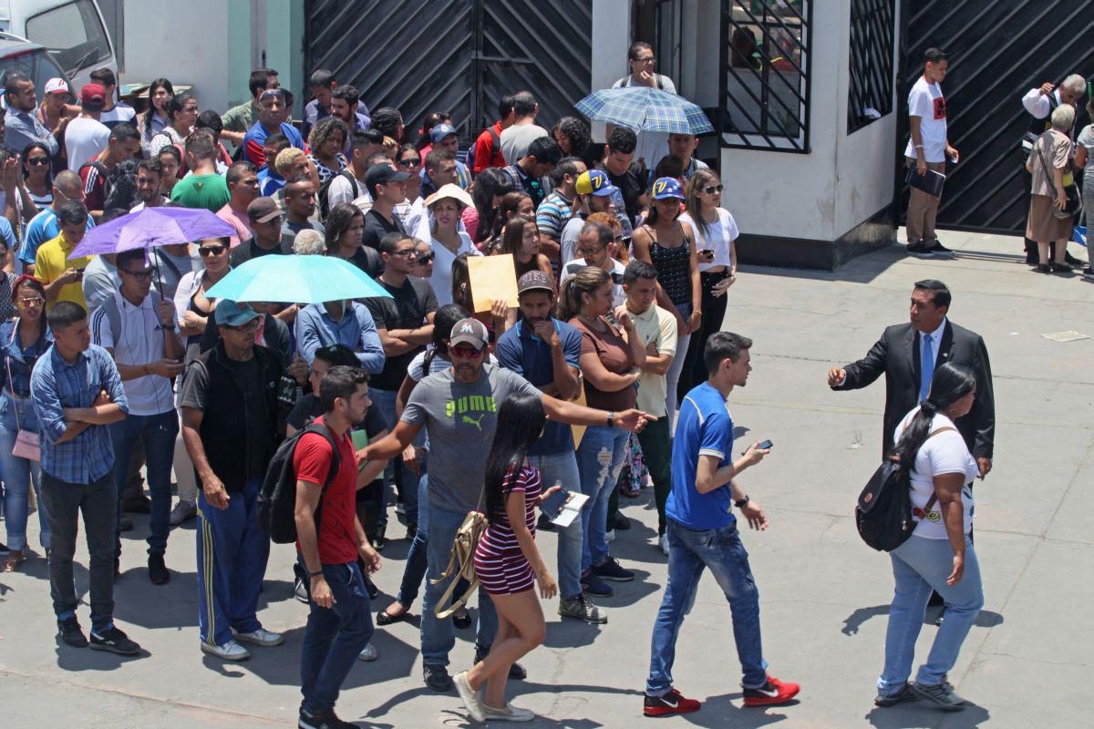 Más de 6.700 venezolanos entran a Perú el último día del plazo para obtener permiso (Foto: USI)