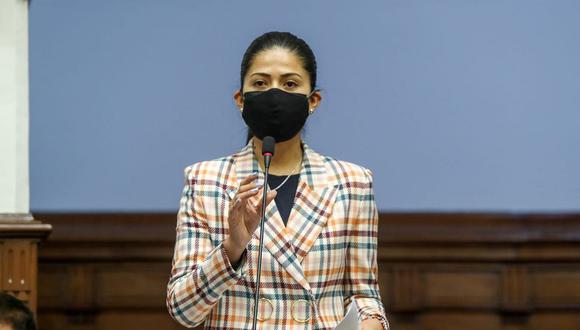 Diana Gonzales se mostró a favor de la eliminación de los cargos de prefectos y subprefectos regionales. (Foto: Congreso)