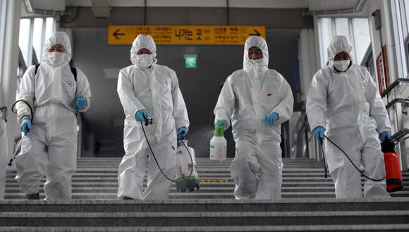 La cifra reportada por Corea del Sur muestra un alza respecto de 51 casos registrados de segunda infección el lunes. (Foto: AFP)