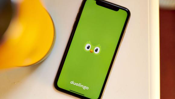 El logotipo de Duolingo en un teléfono inteligente en el distrito de Brooklyn de Nueva York, EE.UU., el jueves 4 de mayo de 2023. Fotógrafo: Gabby Jones/Bloomberg
