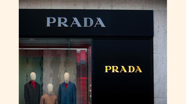 Prada. La compañía liderada por Miuccia Prada terminó el pasado año con US$ 4,365 millones. (Foto: Bloomberg)