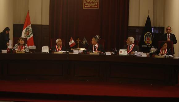 Los magistrados de la Corte Suprema, presidido por Hugo Príncipe, escucharon a los abogados de Keiko Fujimori y otros investigados. (Fotos: Mario Zapata / GEC)