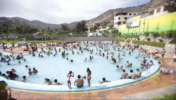 Las piscinas de centros de esparcimiento y parques zonales eran bastante concurridas en años anteriores.  (Foto: Serpar)