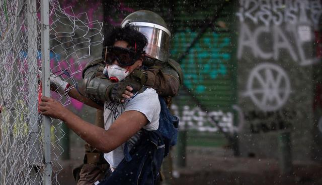 Los balances ofrecidos sobre cifras de muertos, heridos, detenidos o irregularidades, incluso presuntas violaciones a los derechos humanos, continúan subiendo cada día. (Foto: AFP)