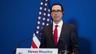 Mnuchin dice que economía EE.UU. podría ser reabierta en mayo, desafía a expertos