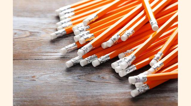 FOTO 11 | Un día de abril de 1770, el inglés Edward Naime usa por accidente resina de hevea para borrar algo, creyendo que era una miga de pan. Se da cuenta de que eso funciona mucho mejor ¡y decide lanzarse al comercio de gomas para borrar!