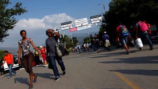 Estados Unidos envía alimentos y medicinas a frontera con Venezuela en prueba para Maduro y militares