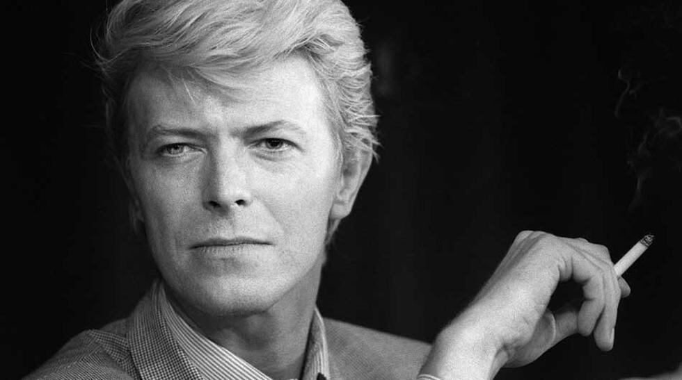 David Bowie. El excéntrico Starman, genio músico y compositor revolucionario desde los años ’60, falleció al comenzar el año, y dos días después de lanzar su último disco, Blackstar. Bowie murió a los 69 años, víctima del cáncer de hígado que sufría, el 1