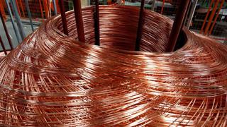 Precio del cobre cae presionado por deterioro de la demanda