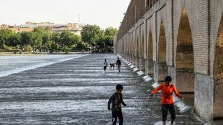 La lenta agonía del río emblemático de Isfahán, en Irán