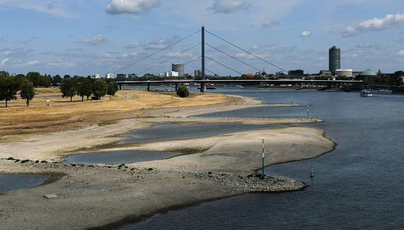 Los niveles de agua en el Rin son bajos debido a un tiempo inusualmente caluroso y seco. (Foto: AFP)