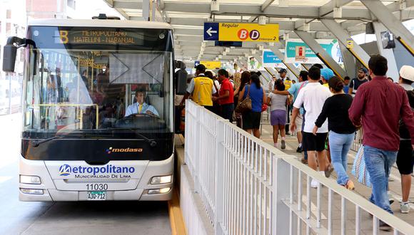Desde hoy, algunos servicios expresos del Metropolitano se modificarán, informó ATU.  Foto: Protransporte