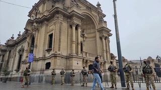 Pedro Castillo: Palacio de Gobierno amaneció custodiado por militares armados 