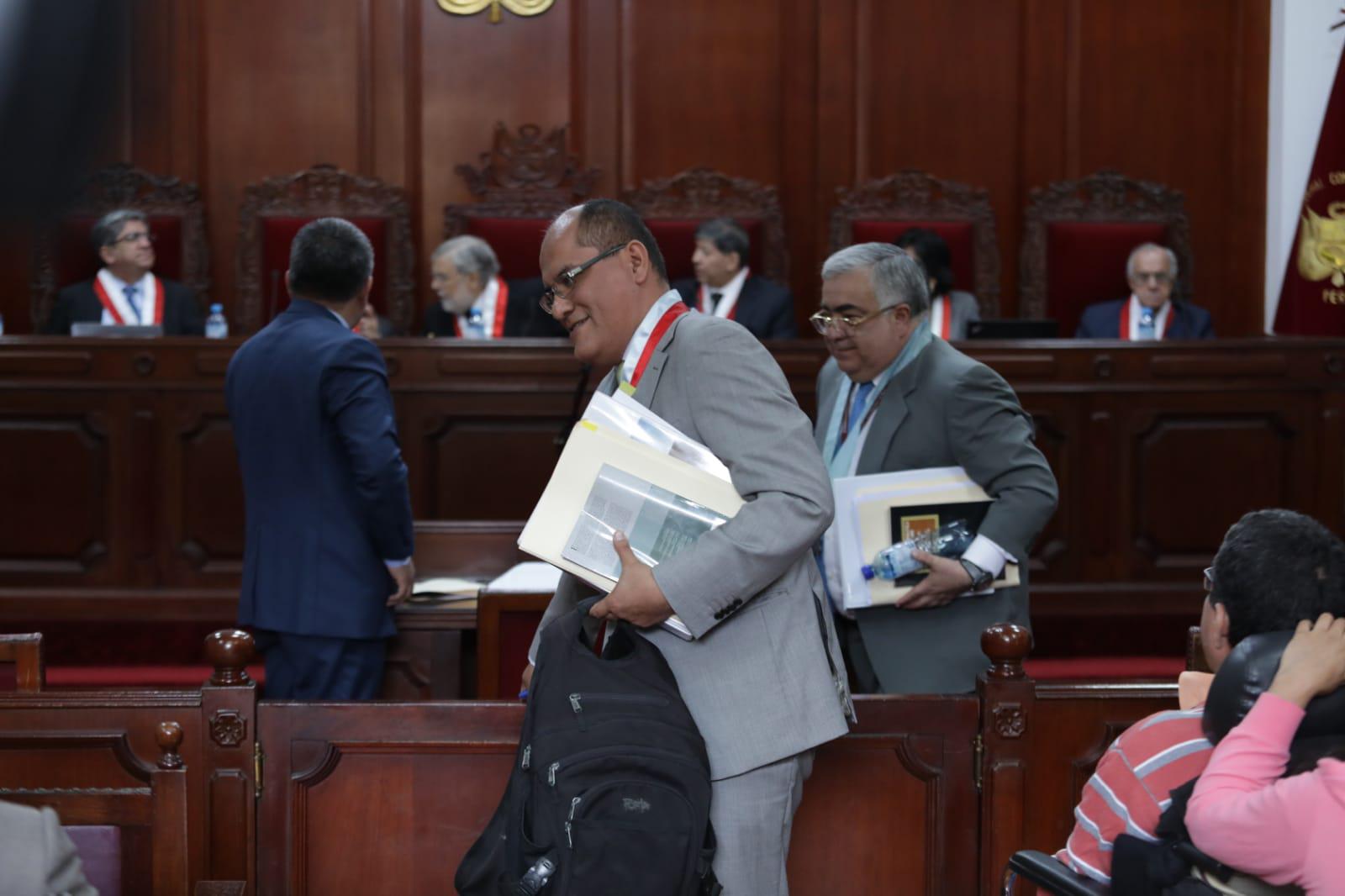 El procurador público Luis Alberto Huerta representó al Ejecutivo en la audiencia del TC por la disolución del Congreso. (Foto: GEC)