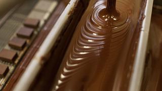 Caída de demanda de chocolate apunta a desaceleración en procesamiento del cacao