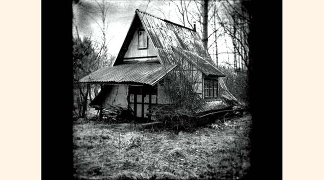 La web de la película El proyecto de la bruja de Blair fue su única herramienta promocional, pero fue más que suficiente. Insinuando que las imágenes de la película eran ciertas, consiguieron que todo el mundo hablase de ella. US$ 22,000 de presupuesto se