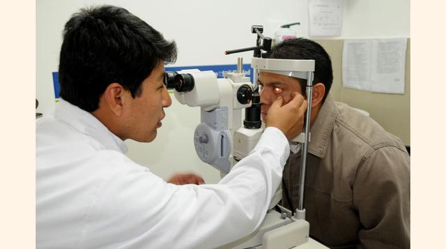 Optometría. Esta carrera de tres años dictada en el Instituto Óptica y Optometría a un costo anual de S/ 3,300 prodiga a sus egresados un ingreso promedio de S/ 2,011.