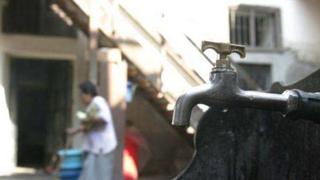 Más de 200 mil hogares sin conexión a Sedapal pagan seis veces más por servicio   de agua