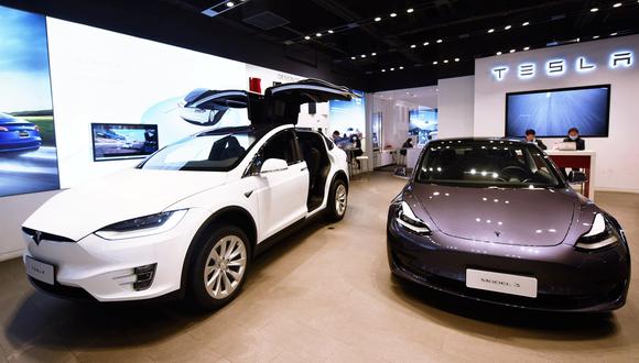 Tesla se convirtió en el segundo fabricante de mayor valor del mundo en enero, tras superar a Volkswagen AG.