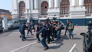 Congreso sigue sin dar una fecha para permitir periodistas en Pasos Perdidos y el hemiciclo