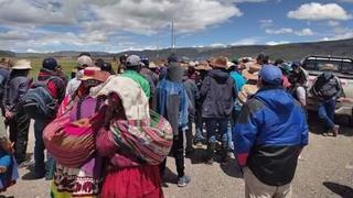 Las Bambas: comuneros ocupan acceso a mina e insisten en pedir derogatoria de estado de emergencia
