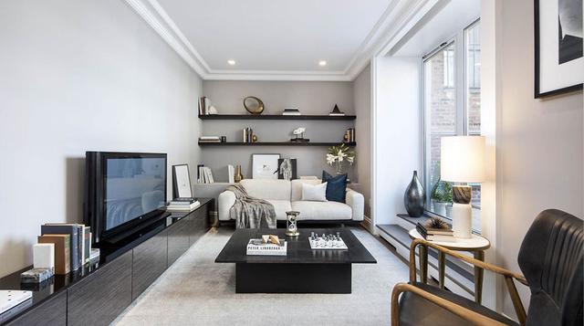 El proceso, aunque arduo y sujeto a múltiples revisiones (“el mercado cambió con el tiempo y lo que uno podría pensar que es un arreglo adecuado para apartamentos en 2011 podría haberse modificado”, dijo), dio como resultado un departamento con inusual ca