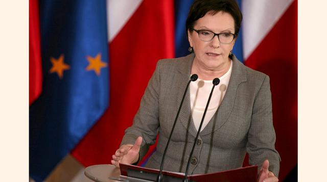 La primera ministra de Polonia, Ewa Kopacz, dijo que estaba dispuesta a imponer controles si los inmigrantes llegaban a la frontera de su país en gran número y que cualquier decisión de la UE de aplicar cuotas a los estados miembros para aceptar a refugia