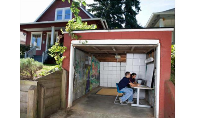 Mala ubicación de la empresa (9%). No se trata solo de estar en el momento adecuado, sino de hacerlo también el lugar adecuado. Tiene que haber congruencia entre nuestra propuesta de negocio y el entorno y el cliente que nos rodea, aunque luego escales a 