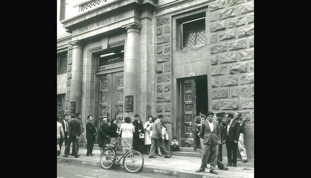 Banca en el Perú