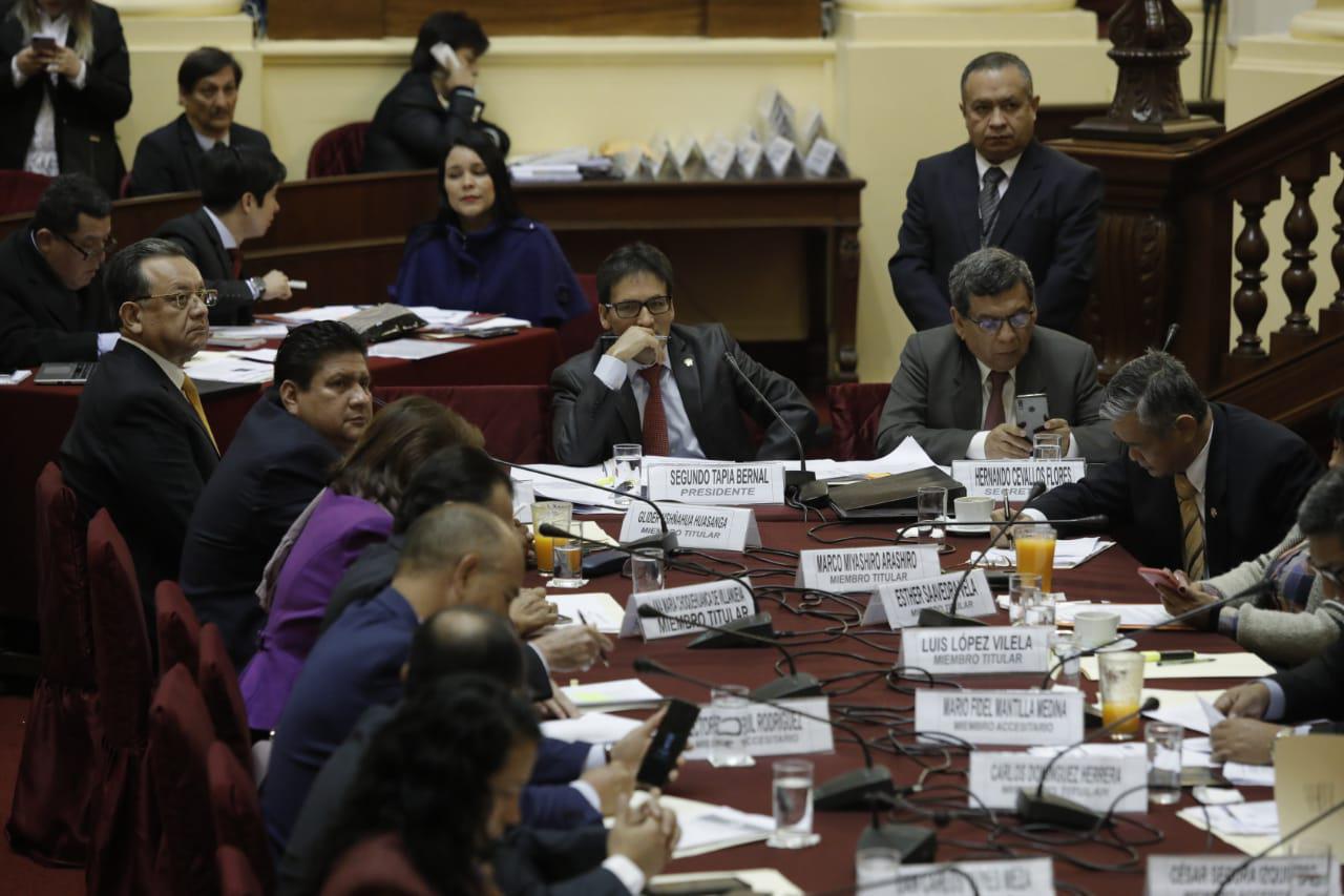 El excontralor Edgar Alarcón se presentó ante la Comisión de Fiscalización este miércoles (Foto: Anthony Niño de Guzmán / GEC)