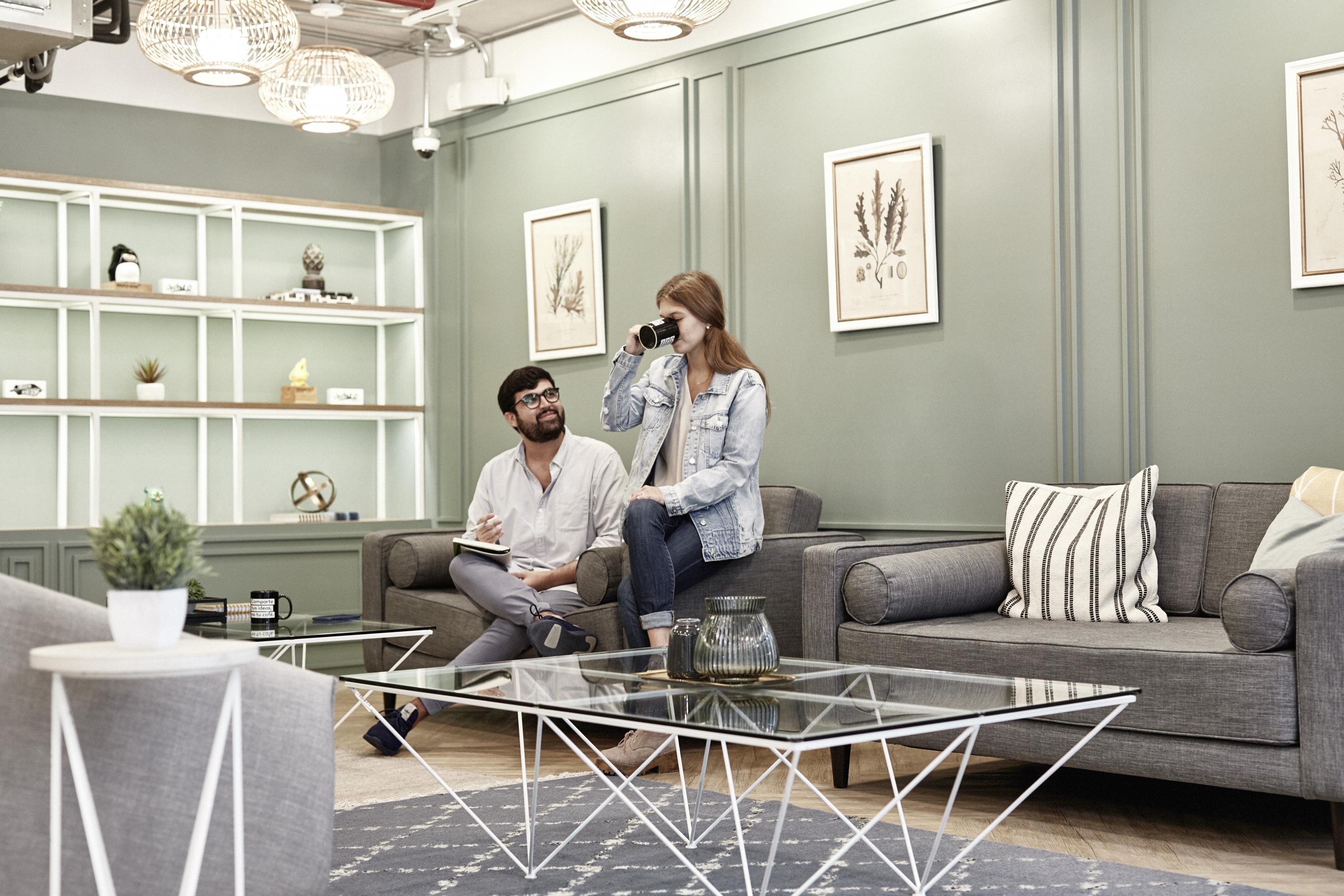 A través del coworking pueden coexistir más de 5 empresas juntas en un solo lugar, sin que ello interrumpa las labores diarias de cada una. (Foto: Cortesía Comunal)