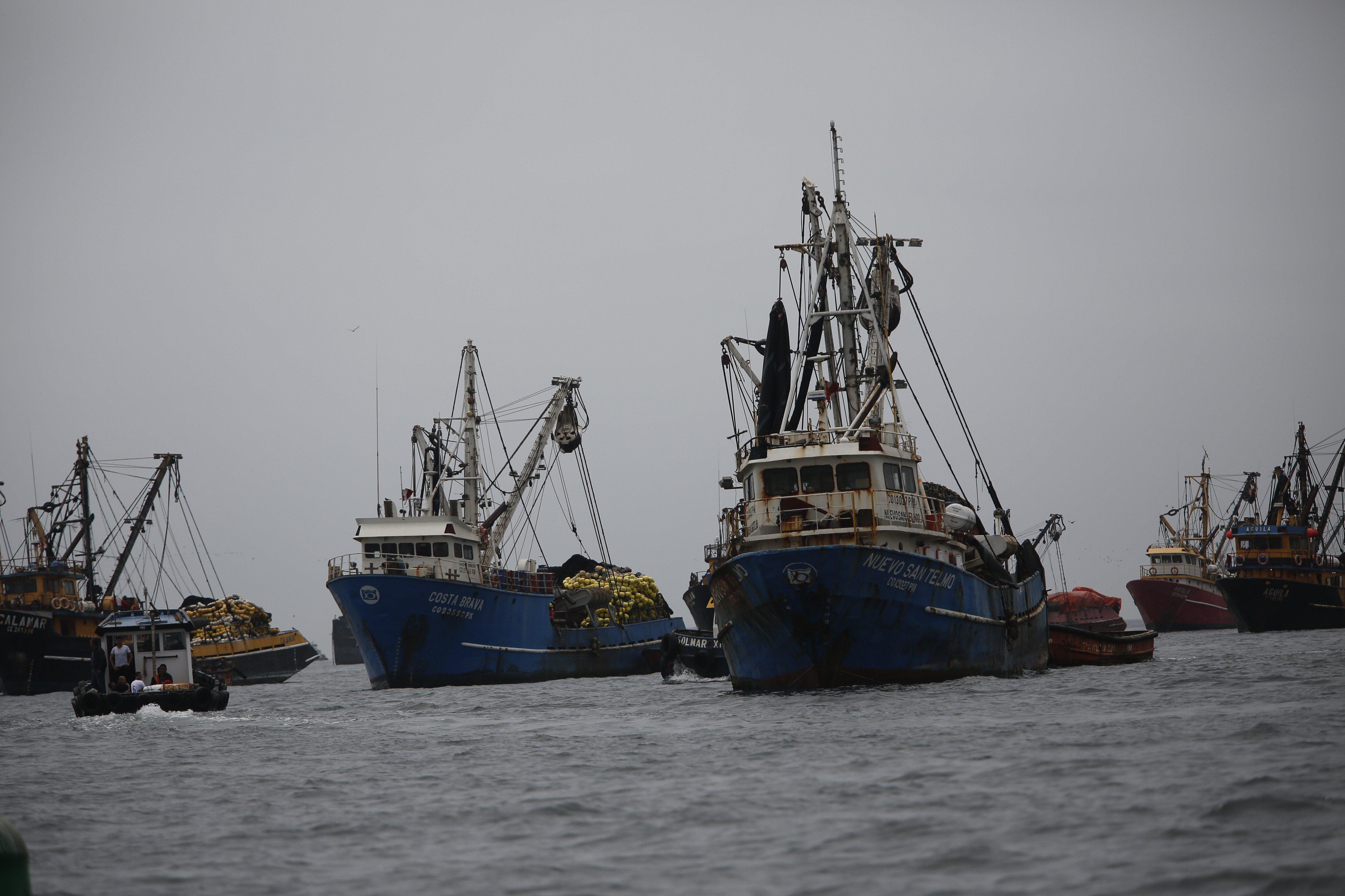 Las embarcaciones pesqueras deberán funcionar como lugares de aislamiento en caso nadie de la tripulación esté afectado por el COVID-19. (Foto: GEC)