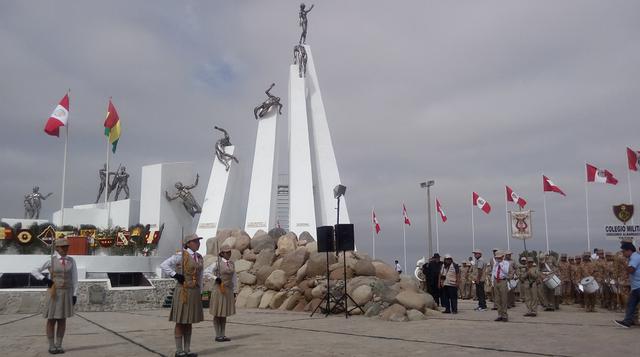 Lunes 17. Gobierno propone permitir "inversiones chilenas":http://gestion.pe/economia/gobierno-analiza-posibilidad-inversiones-chilenas-frontera-peruana-tacna-2195266 en la frontera peruana de Tacna. La ley peruana no permite que personas o soci