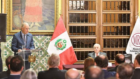 Alberto Borea Odría agradeció al Gobierno peruano por apoyar su candidatura a juez de la Corte-IDH. Foto: Cancillería.