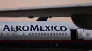 Aeroméxico incumple pago de intereses de dos emisiones de deuda