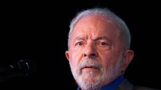 Debilidad económica pone en riesgo “barbacoa y cerveza” de Lula