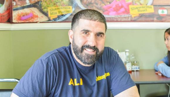 VIRAL |Ali Elreda tiene 47 años y aprendió a cocinar en prisión. Solo su restaurante en California genera más de 1 millón de dólares al año. (Foto: reportergourmet.com)