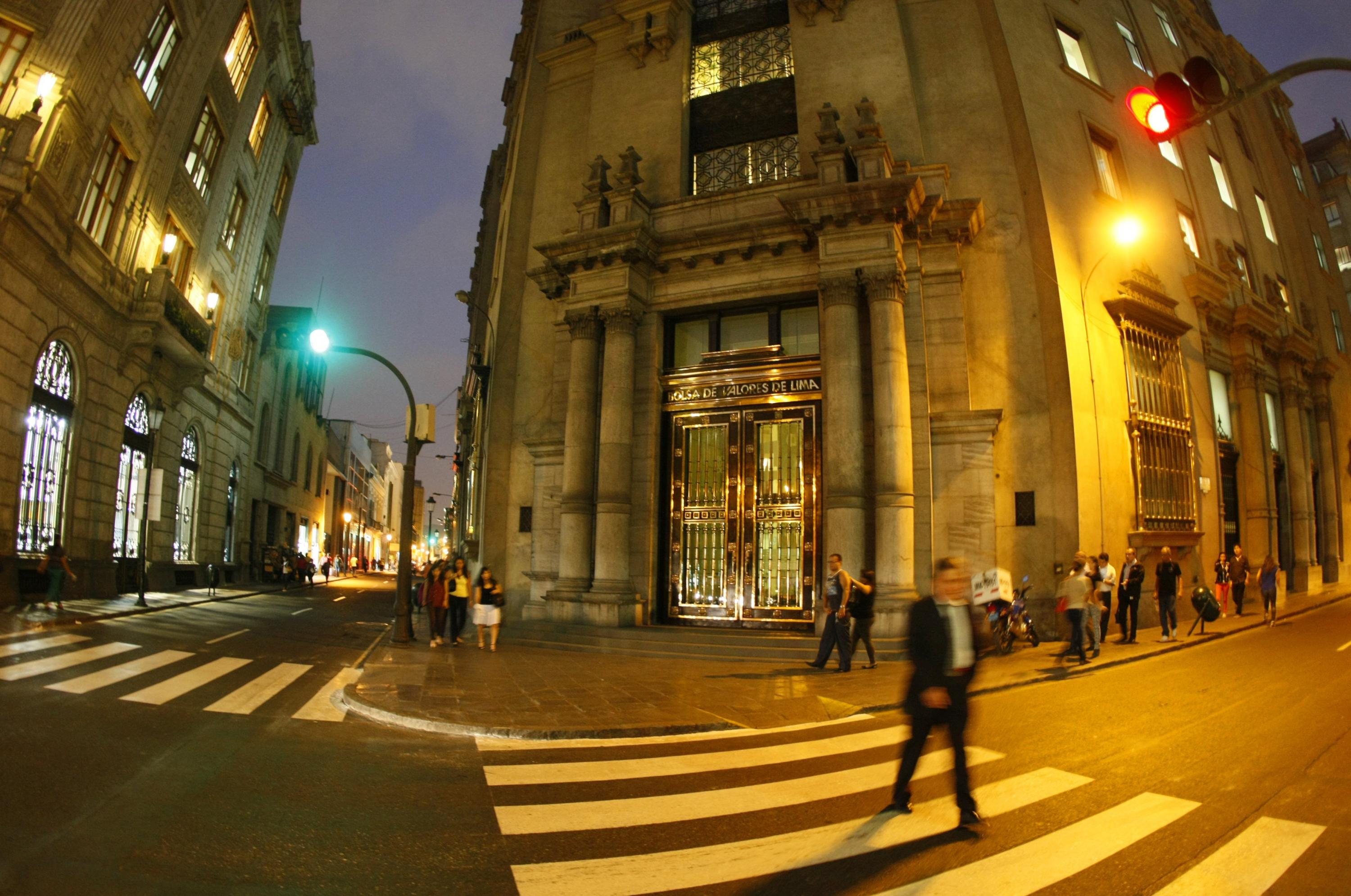 El índice general de la bolsa limeña ganó un 0.36% a 20,846.1 puntos.&nbsp;(Foto: GEC)