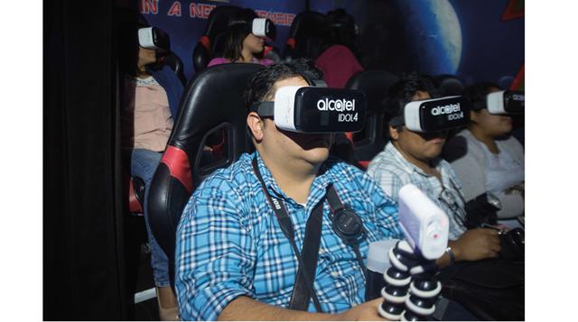 El modelo IDOL4 de Alcatel, viene equipado con el procesador octa-core (1.5 GHz   1.2 GHz), ideal para juegos 3D con calidad de consola, excelentes fotografías y videos, y un audio con calidad de cine en casa. Este procesador también presenta una conectiv